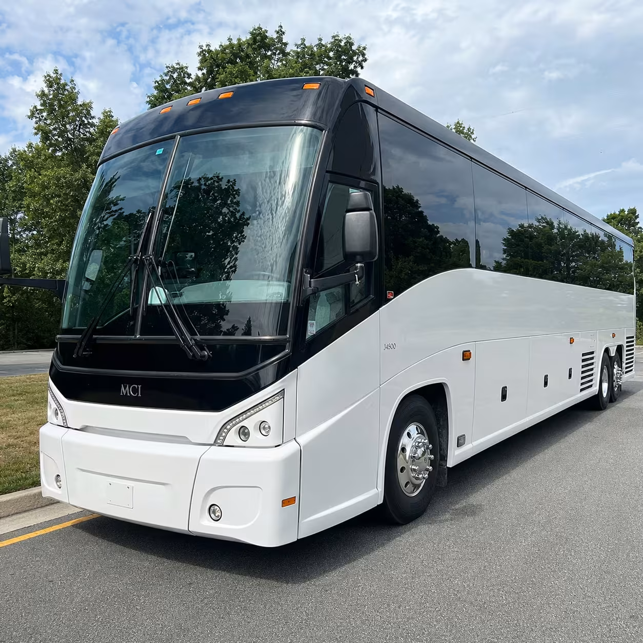 airport charter bus rentals for lowell colleges and teams
