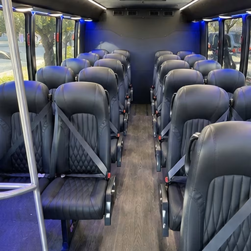 lowell minibus rentals to manchester boston regional airport